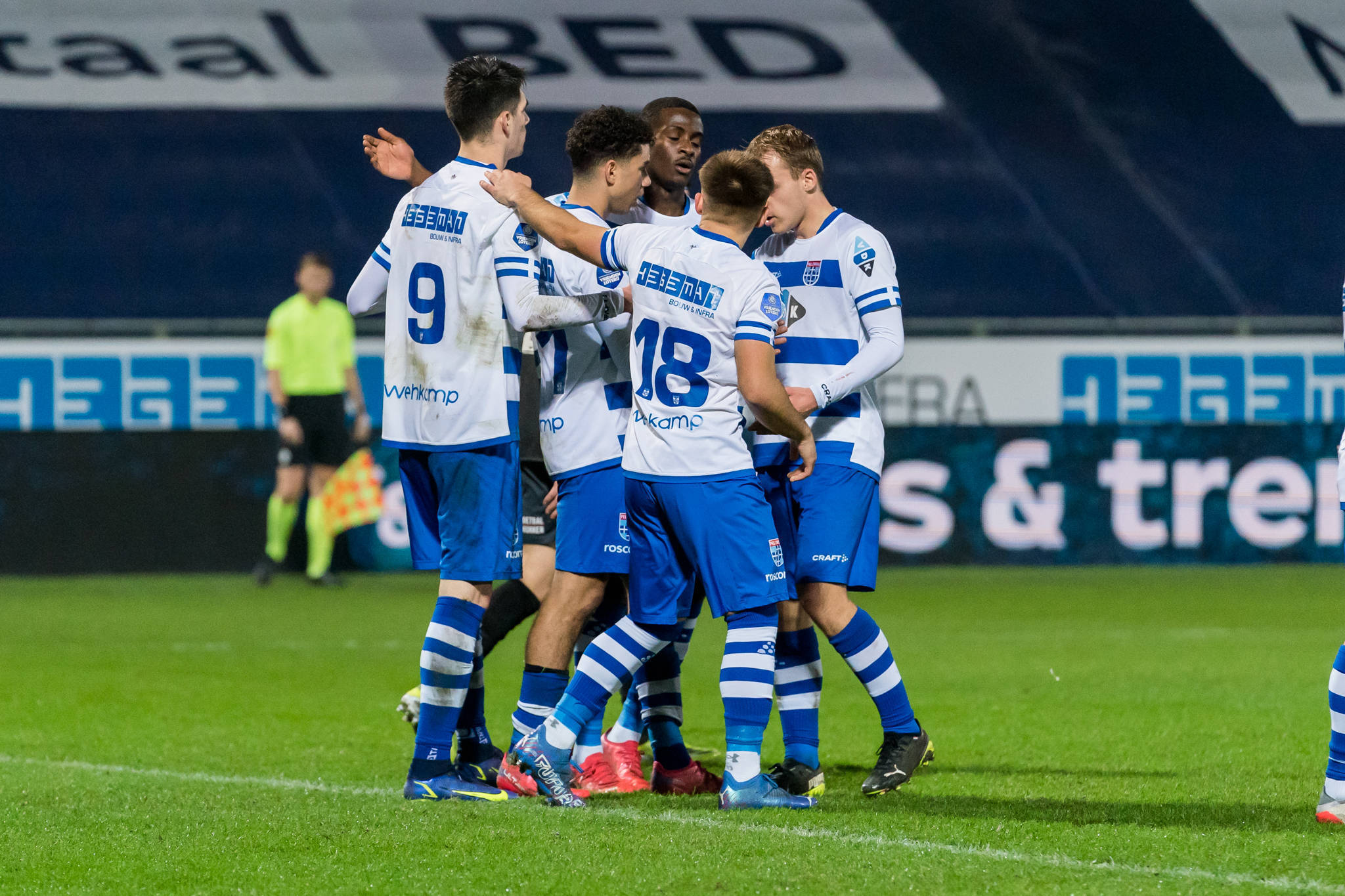 荷甲集结日走向成谜，洛杉矶湖人止住颓势，震撼外界，年轻球员得到机会的简单介绍